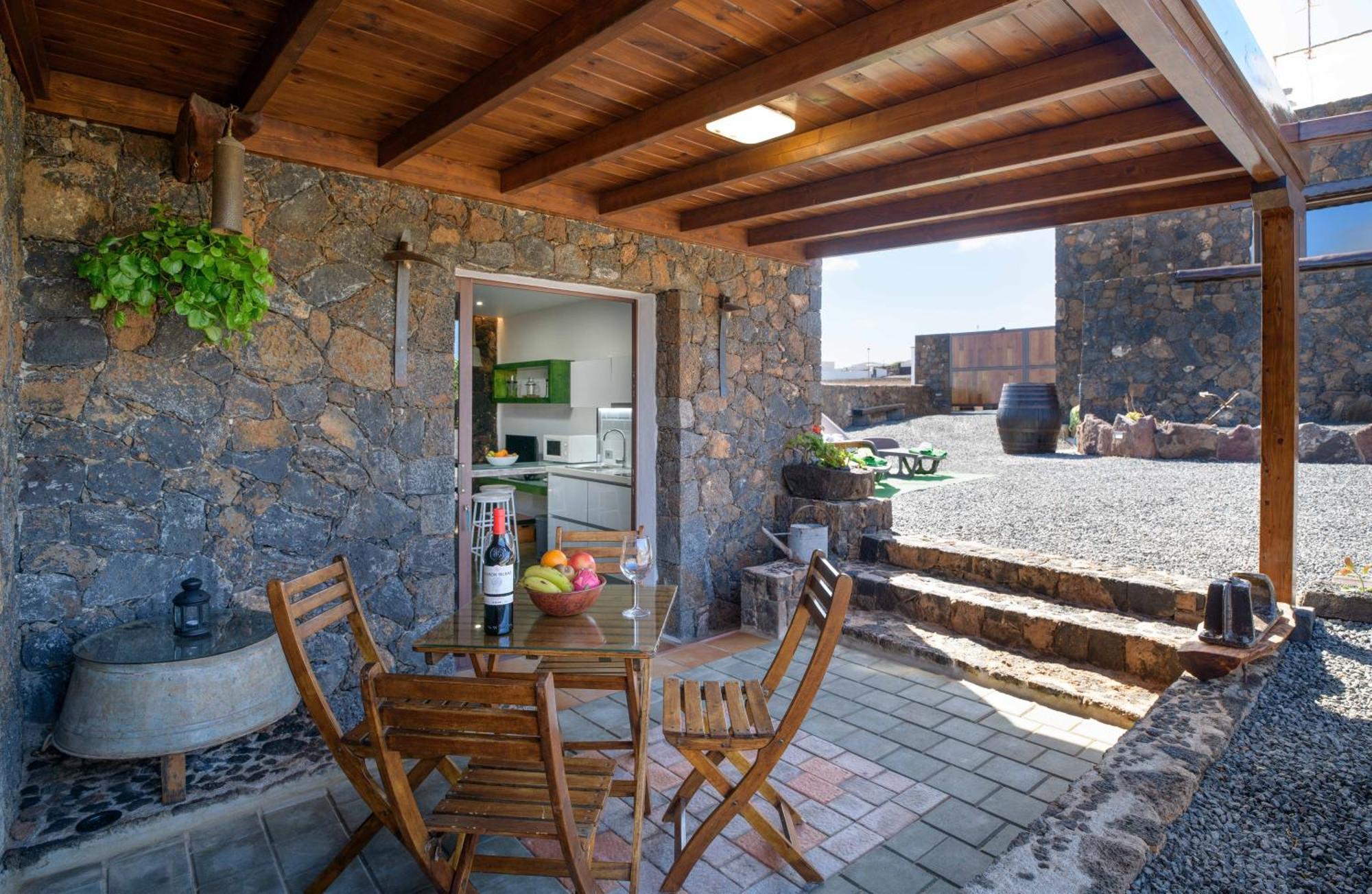 Apartamento Los 4 Nobles Tinajo Eksteriør billede